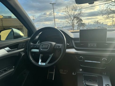 Used 2018 Audi SQ5 Premium Plus AWD/4WD image 16