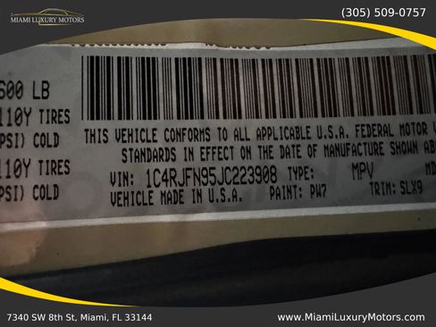 Used 2018 Jeep Grand Cherokee Trackhawk w/ Trailer Tow Group IV image 28