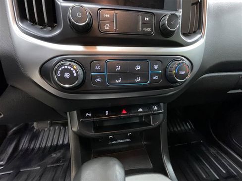 Used 2022 Chevrolet Colorado LT w/ Fleet Safety Package RWD image 16