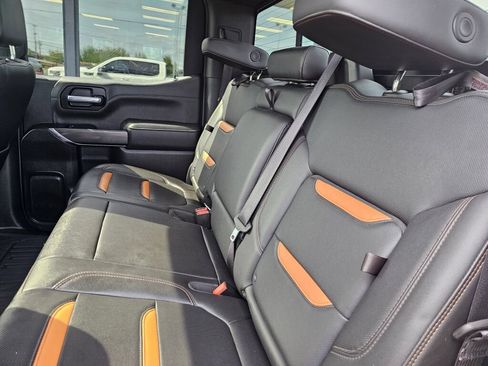 Used 2020 GMC Sierra 1500 AT4 w/ AT4 Premium Package AWD/4WD image 14