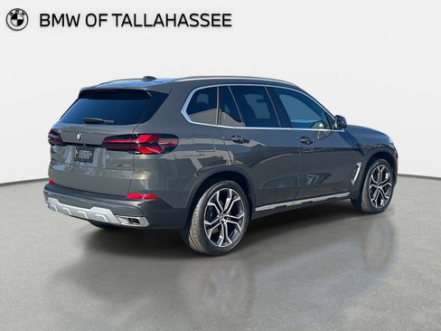 New 2026 BMW X5 sDrive40i image 5