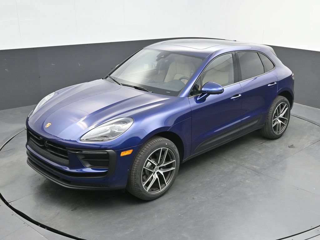 Certified 2026 Porsche Macan AWD/4WD image 26