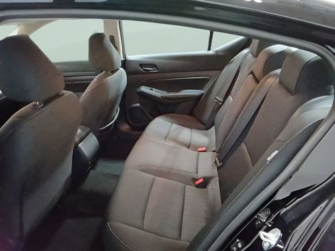 Certified 2024 Nissan Altima 2.5 SV w/ SV Premium Package AWD/4WD image 24