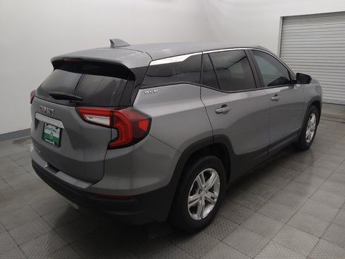 Used 2024 GMC Terrain SLE FWD image 9