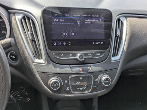 Used 2019 Chevrolet Malibu LS image 25