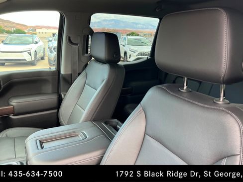 Used 2021 GMC Sierra 1500 SLT w/ SLT Premium Plus Package AWD/4WD image 16