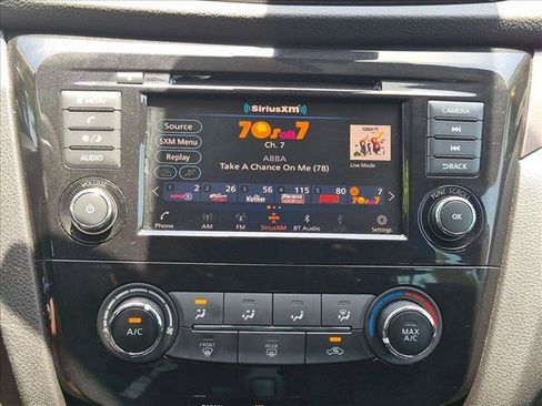 Used 2021 Nissan Rogue Sport S FWD image 12