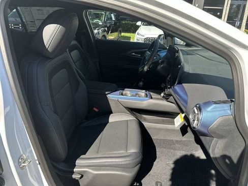 New 2026 Chevrolet Equinox EV LT AWD/4WD image 28