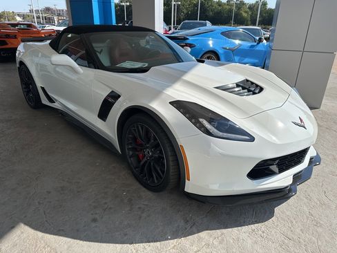 Used 2019 Chevrolet Corvette Z06 image 4