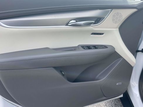 Used 2019 Cadillac XT5 Luxury image 12