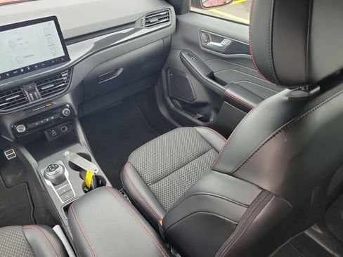 Certified 2024 Ford Escape ST-Line w/ Tech Pack #1 image 29