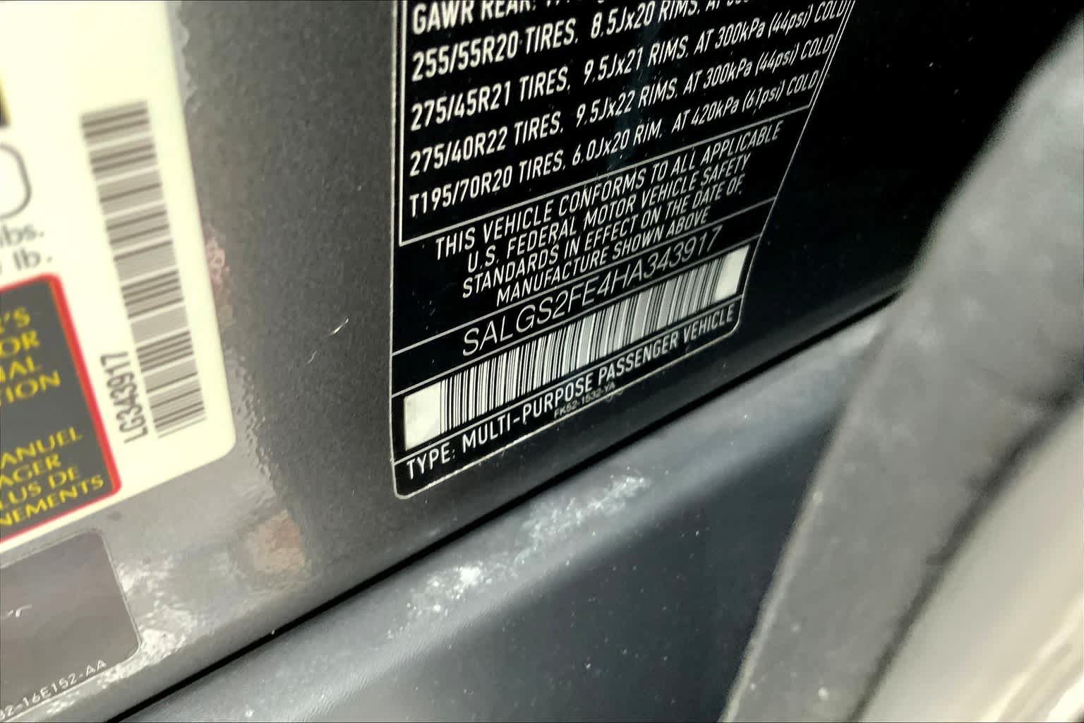 Used 2017 Land Rover Range Rover Supercharged AWD/4WD image 31
