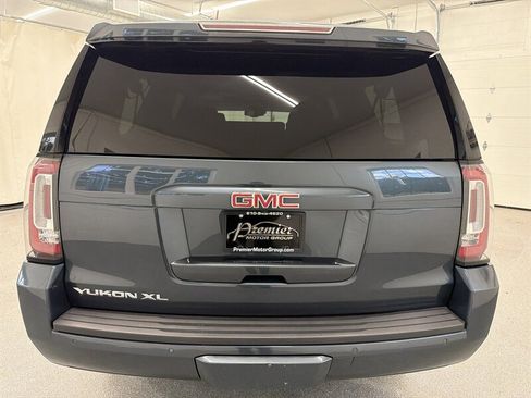 Used 2020 GMC Yukon XL SLT w/ Open Road Package AWD/4WD image 6