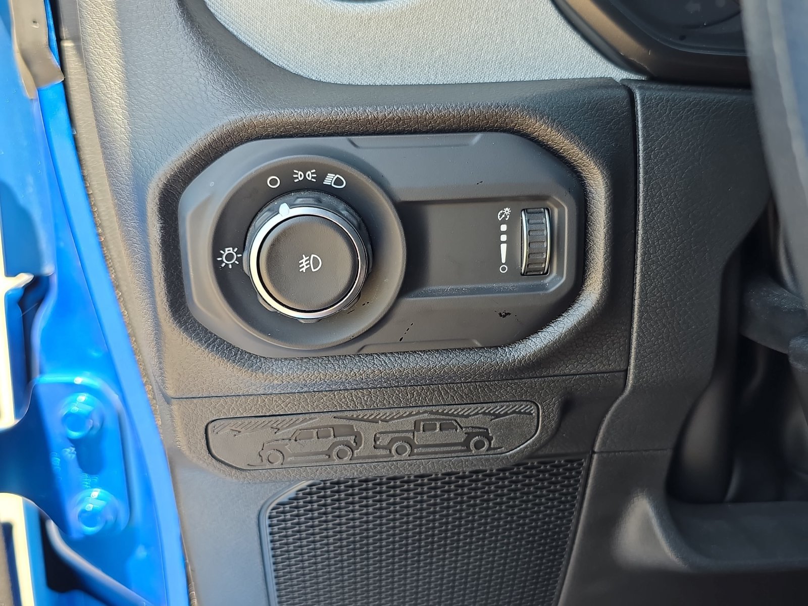Used 2024 Jeep Wrangler Sport AWD/4WD image 22