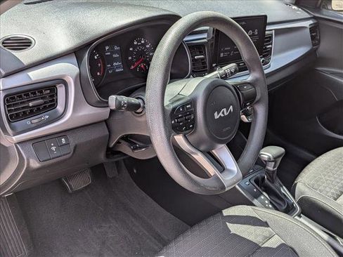 Used 2023 Kia Rio LX FWD image 9
