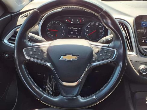Used 2021 Chevrolet Malibu RS FWD image 19