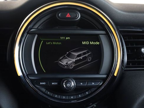Used 2015 MINI Cooper 4-Door Hardtop FWD image 37