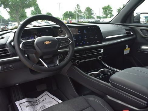 New 2026 Chevrolet Traverse LT w/ Driver Confidence Package FWD image 19