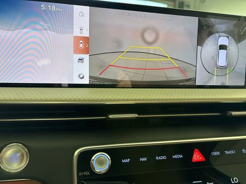 Used 2025 Genesis GV80 3.5T Prestige image 27