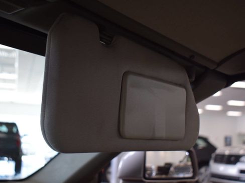 Used 2005 Cadillac XLR image 90