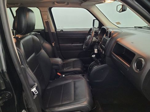 Used 2016 Jeep Patriot High Altitude AWD/4WD image 21