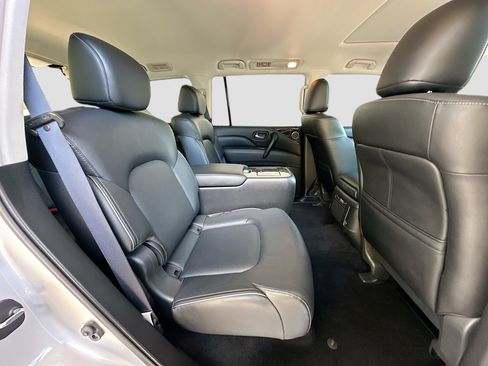 Used 2022 INFINITI QX80 Luxe w/ Cargo Package RWD image 29