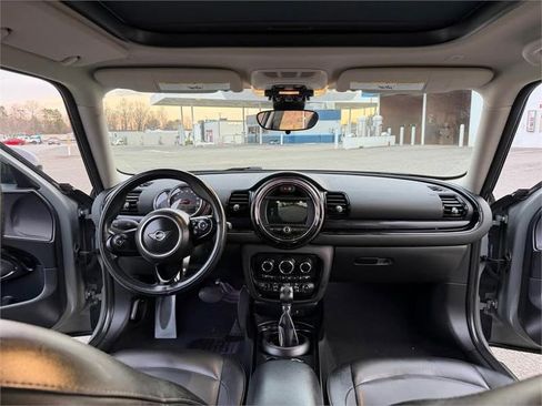 Used 2019 MINI Cooper Clubman w/ Storage Package image 14