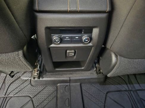 Used 2019 Chevrolet Traverse LT w/ LPO, Floor Liner Package image 31