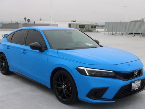 Used 2022 Honda Civic Sport image 2
