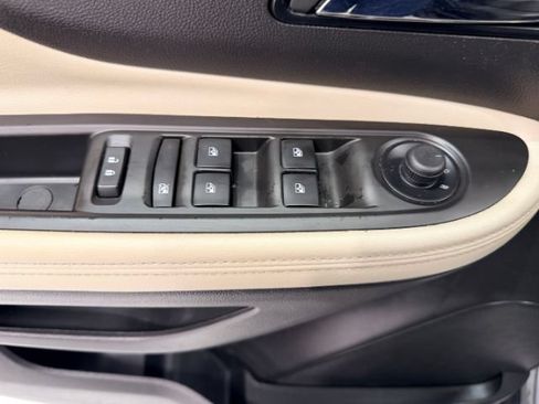 Used 2019 Buick Encore Preferred AWD/4WD image 13