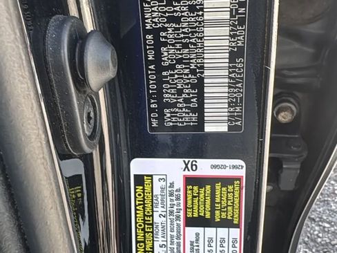 Used 2016 Toyota Corolla L FWD image 59