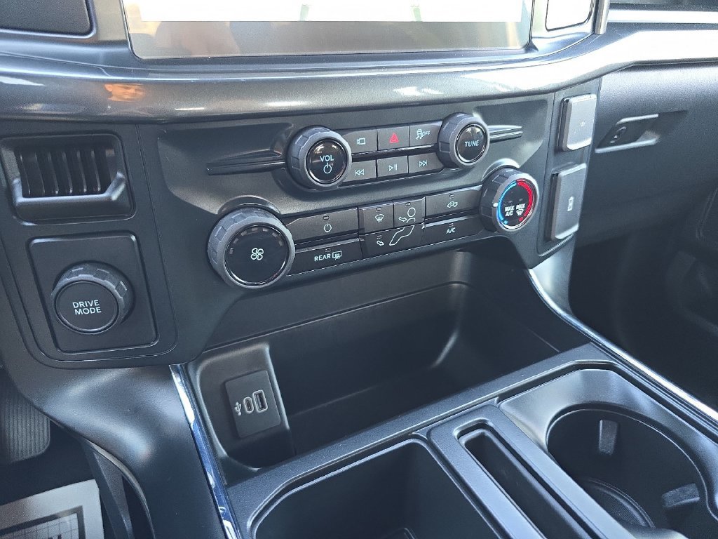 Used 2025 Ford F150 STX w/ Equipment Group 200A RWD image 17