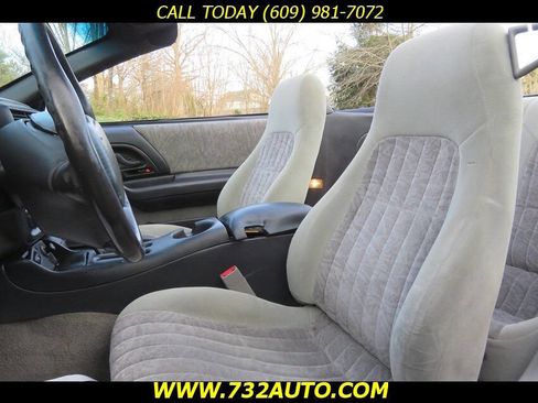 Used 2001 Chevrolet Camaro LT RWD image 7