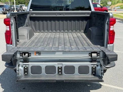 Certified 2023 Chevrolet Silverado 1500 Custom AWD/4WD image 21