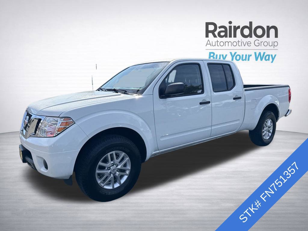 Used 2015 Nissan Frontier SL AWD/4WD image 3