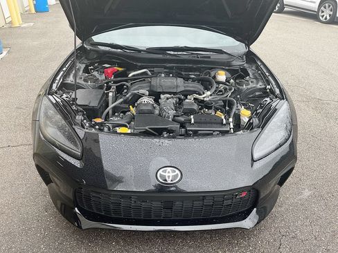 Used 2023 Toyota GR86 Premium RWD image 29