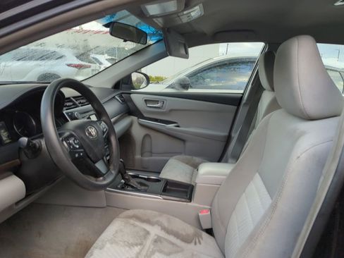 Used 2017 Toyota Camry LE image 6