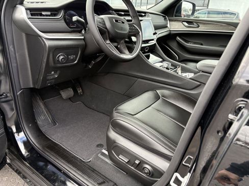 New 2026 Jeep Grand Cherokee Limited image 14