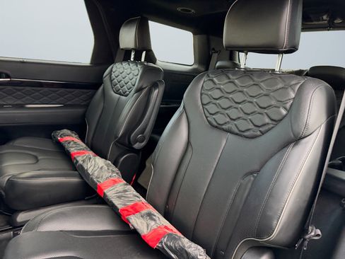 Used 2022 Hyundai Palisade Calligraphy image 15