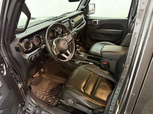 Used 2022 Jeep Wrangler Unlimited Rubicon w/ Trailer Tow Package image 19