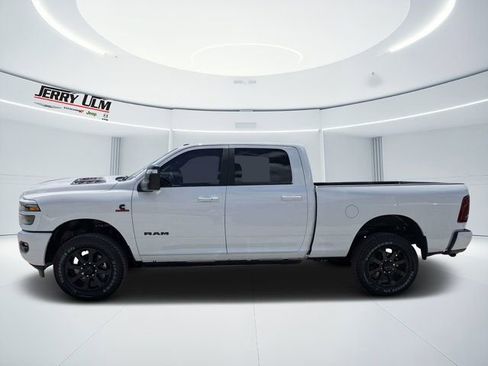 New 2026 RAM 2500 Laramie AWD/4WD image 6