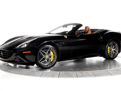 Certified 2016 Ferrari California T RWD image 1