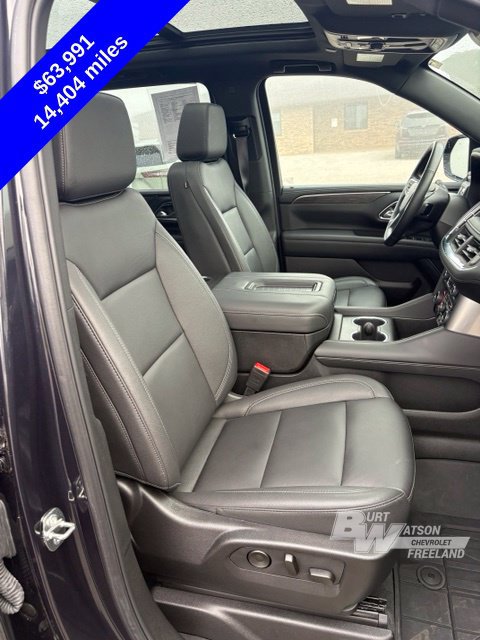 Used 2024 Chevrolet Suburban Z71 w/ Luxury Package AWD/4WD image 34