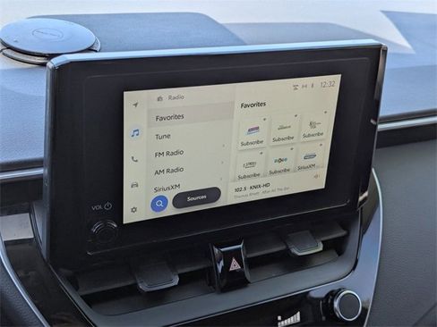 Used 2023 Toyota Corolla Hybrid Sedan image 26