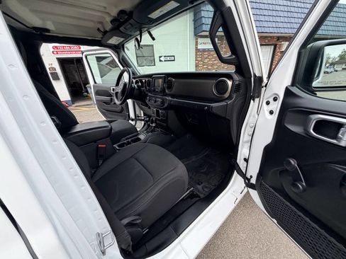Used 2018 Jeep Wrangler Unlimited Sport AWD/4WD image 52