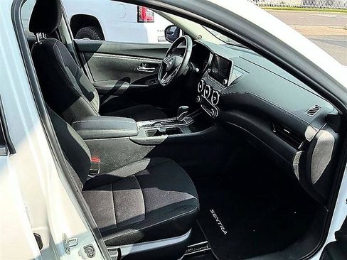 Used 2025 Nissan Sentra SV w/ All-Weather Package FWD image 9
