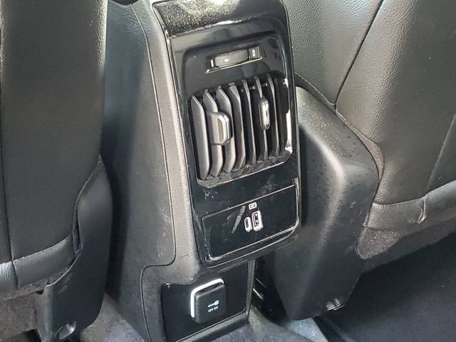 Used 2024 Jeep Compass Trailhawk w/ Trailhawk Convenience Group AWD/4WD image 30