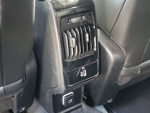 Used 2024 Jeep Compass Trailhawk w/ Trailhawk Convenience Group AWD/4WD image 30