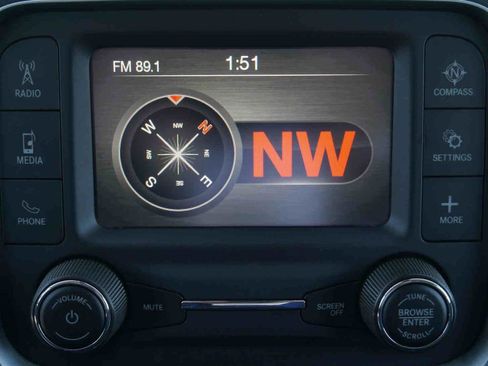 Used 2023 RAM 1500 Classic SLT AWD/4WD image 32