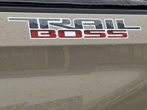 Certified 2022 Chevrolet Silverado 1500 Custom Trail Boss w/ LPO, Dark Essentials Package image 31